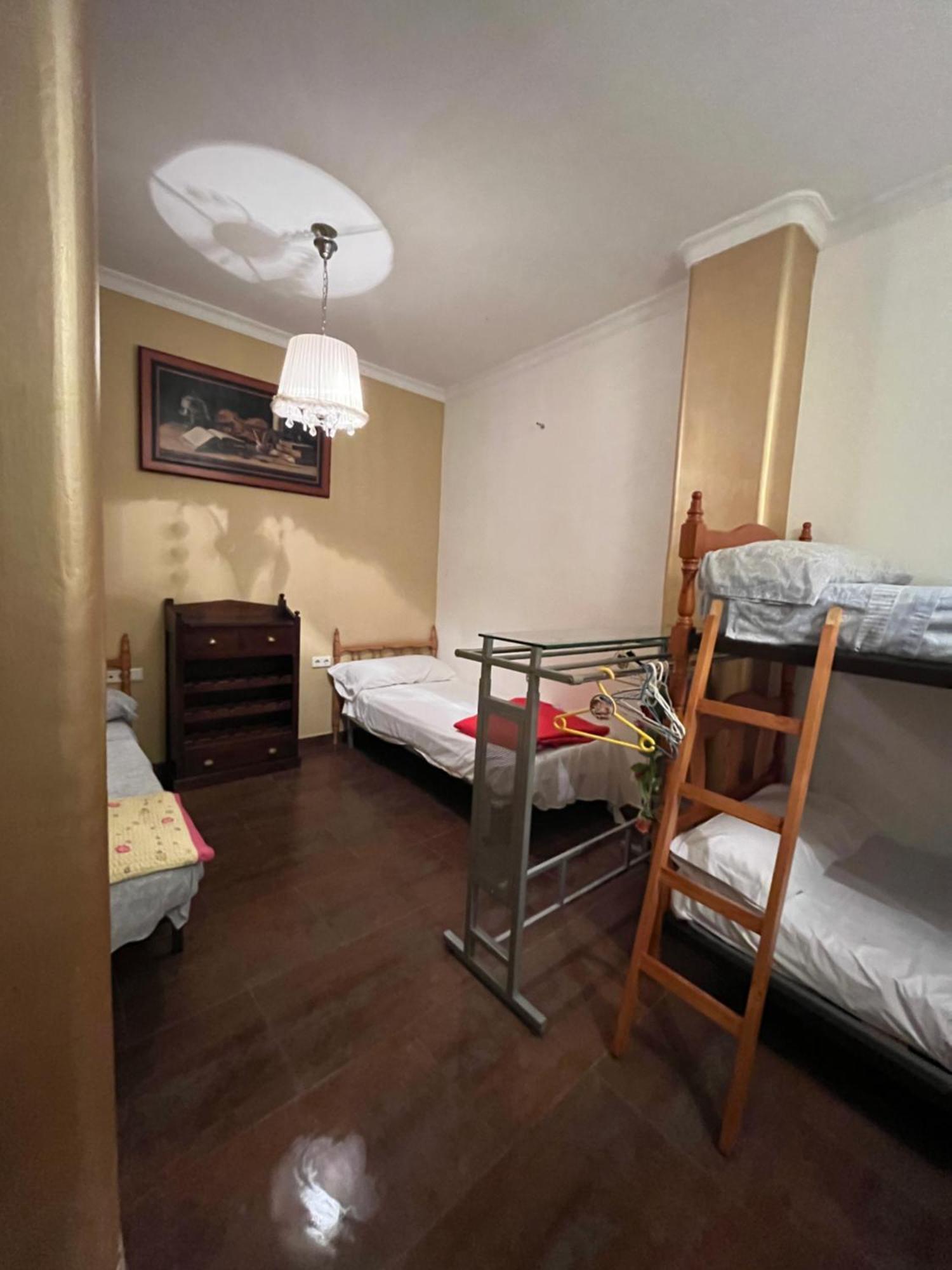 Apartamento En Pleno Centro De Marchena 3 Dormitorios 3 Banos Privados Dış mekan fotoğraf