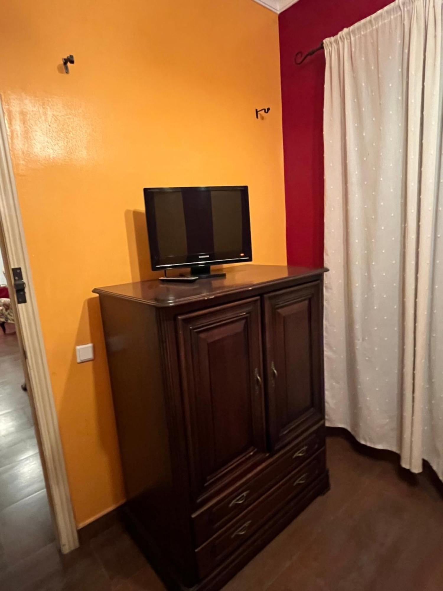 Apartamento En Pleno Centro De Marchena 3 Dormitorios 3 Banos Privados Dış mekan fotoğraf